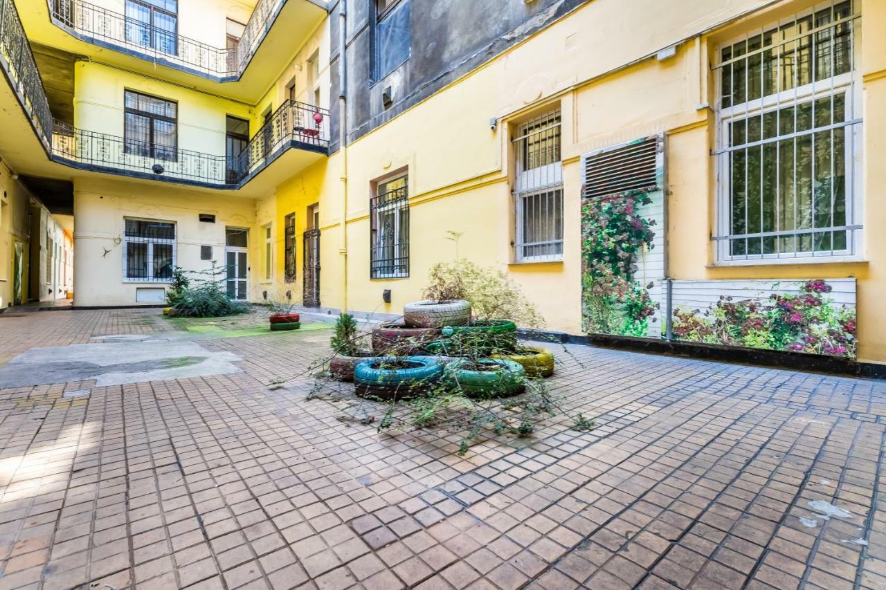 Bpr Cozy Rosie Apartment Будапеща Екстериор снимка