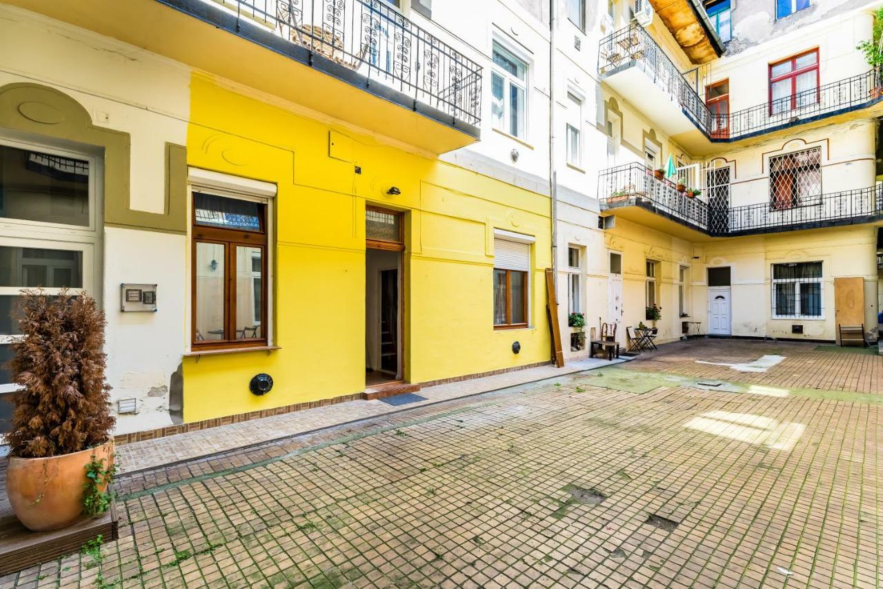 Bpr Cozy Rosie Apartment Будапеща Екстериор снимка