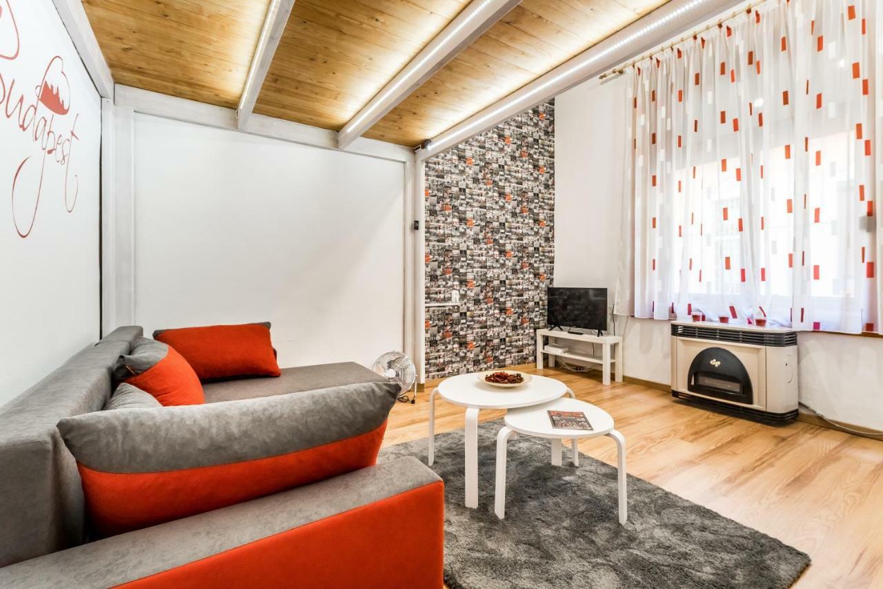 Bpr Cozy Rosie Apartment Будапеща Екстериор снимка
